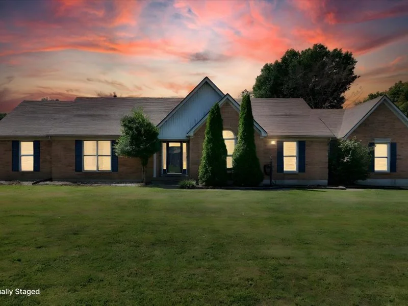 Picture 4: 4807 Sussex Dr, Shepherdsville, KY 40165