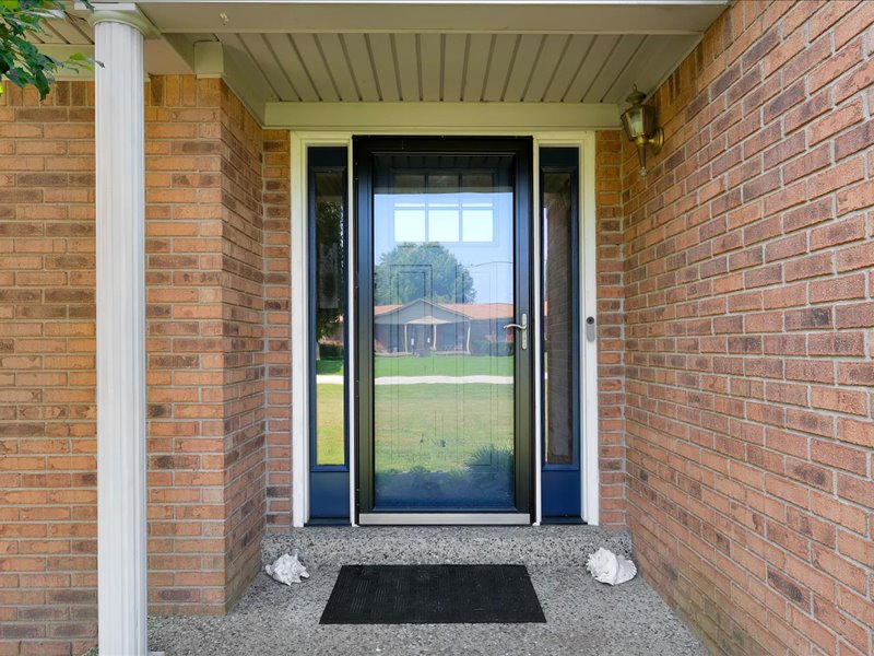 Picture 2: 4807 Sussex Dr, Shepherdsville, KY 40165