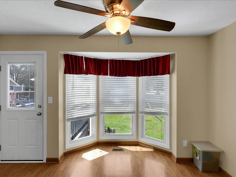 Picture 19: 4807 Sussex Dr, Shepherdsville, KY 40165