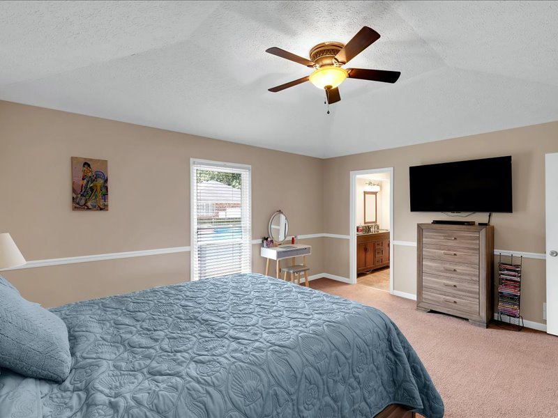 Picture 22: 4807 Sussex Dr, Shepherdsville, KY 40165