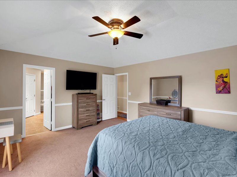 Picture 23: 4807 Sussex Dr, Shepherdsville, KY 40165