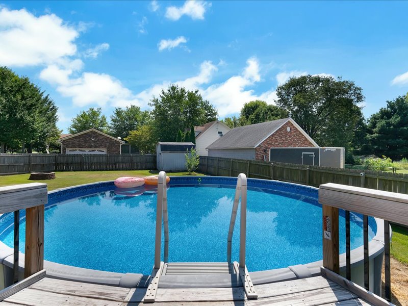 Picture 32: 4807 Sussex Dr, Shepherdsville, KY 40165